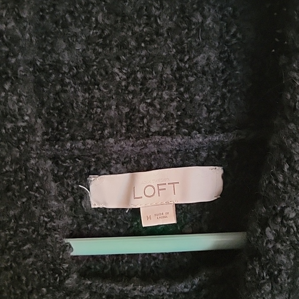Ann Taylor's LOFT long sleeved sweater, short turtleneck, black and green, M. - Picture 5 of 8